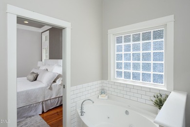 Exquisite Hope Valley residence gracefully set on a beautifully - photo 36