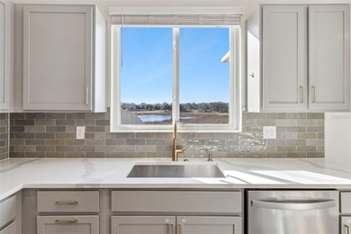 Virtually Staged. Move-In Incentive Available! Qualified buyers - photo 9