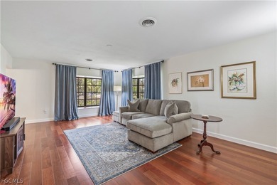OLD FORT MYERS - Nestled along prestigious West Riverside Drive - photo 8