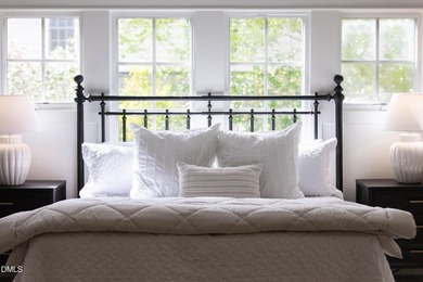 Exquisite Hope Valley residence gracefully set on a beautifully - photo 50