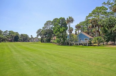 Welcome to The 19th Hole in Edisto Beach! This beautifully - photo 1