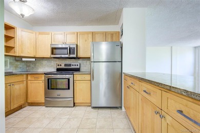 Welcome to Le Havre on the Water! This bright and airy unit has - photo 9