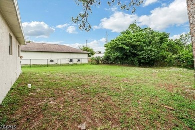 INVESTOR ALERT! Rare opportunity to own a 0.30-acre double lot - photo 21