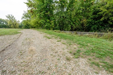 This exceptional parcel is positioned in the heart of Watervliet - photo 21