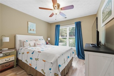 Rare opportunity to own a charming 3-bedroom, 2-bath ranch on 2 - photo 22