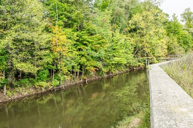 This exceptional parcel is positioned in the heart of Watervliet - photo 24