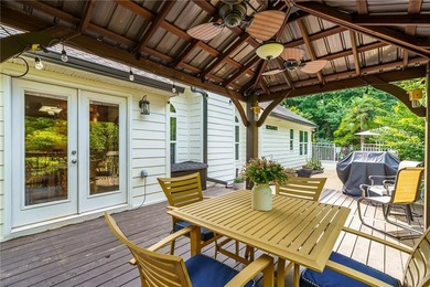 Rare opportunity to own a charming 3-bedroom, 2-bath ranch on 2 - photo 25