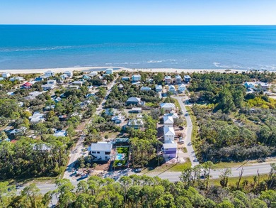 Discover the perfect canvas for your coastal dream home in - photo 7