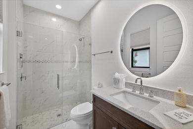 Considering building a custom home or working with a luxury - photo 48