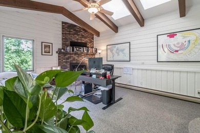 Well-appointed commercial office space offering stunning views - photo 9