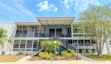 Lake Condo For Sale in Winter Park, Florida