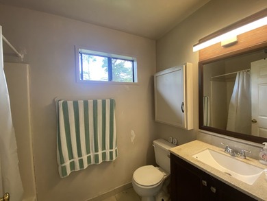 So much potential and priced to move quick! 2 homes on one acre - photo 11