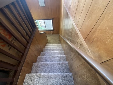 So much potential and priced to move quick! 2 homes on one acre - photo 13