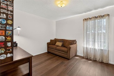 Welcome to this charming single-family home offering comfort - photo 18