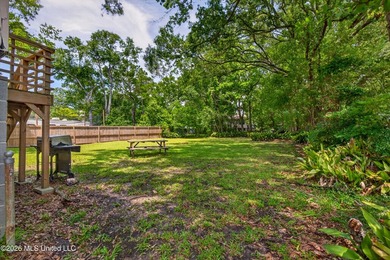 Coastal charm just one block from the beach! This 3 bedroom, 1 - photo 23