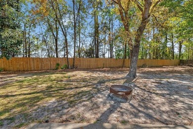 Welcome to this charming single-family home offering comfort - photo 25