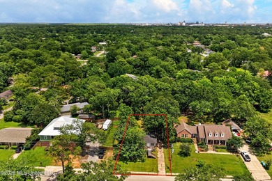 Coastal charm just one block from the beach! This 3 bedroom, 1 - photo 27