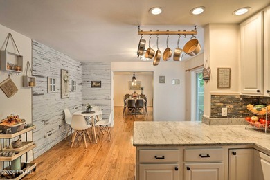 Exquisite TURN-KEY home in The Hideout, a four-season - photo 11