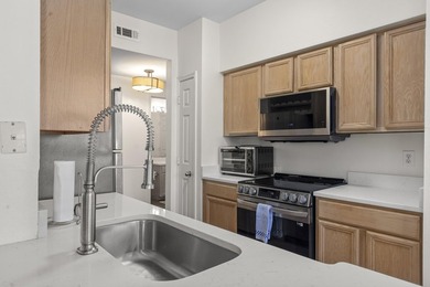 Move-In ready 1 Bedroom Condo - Prime Location Near Downtown & - photo 15