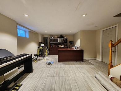 WELL MAINTAINED SINGLE FAMILY DETACHED PROPERTY ON CORNER LOT - photo 21