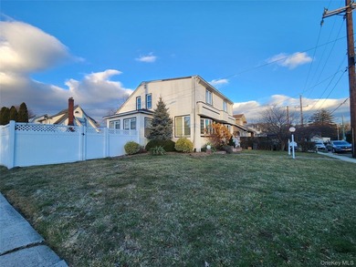 WELL MAINTAINED SINGLE FAMILY DETACHED PROPERTY ON CORNER LOT - photo 25