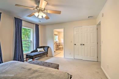 Exquisite TURN-KEY home in The Hideout, a four-season - photo 26