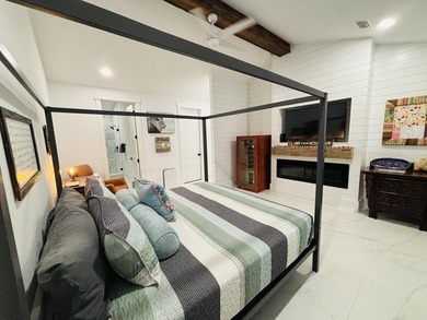 Discover the perfect blend of coastal charm and modern luxury at - photo 7