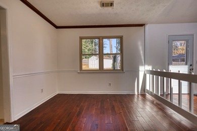 Check out this Well-Maintained & Newly Renovated Stepless Ranch