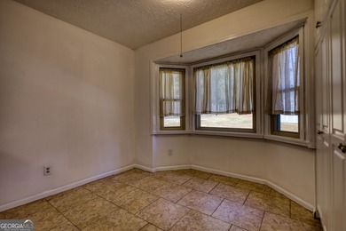 Check out this Well-Maintained & Newly Renovated Stepless Ranch