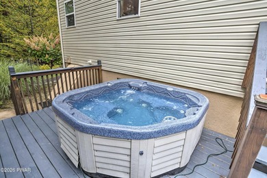 Exquisite TURN-KEY home in The Hideout, a four-season - photo 50