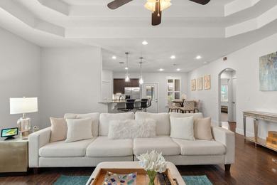 Welcome to this beautifully maintained 4-bedroom, 3-bath brick - photo 7