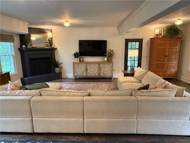 Spacious OPEN FLOORPLAN 4 Bedrm, 3-1/2 Bath colonial w 2,792 - photo 7