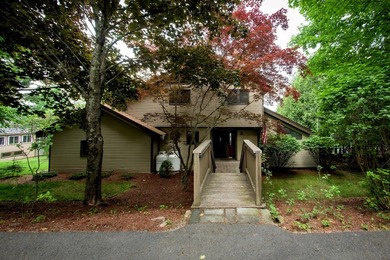 Turnkey Lakehouse on quiet dead end street, selling completely - photo 4
