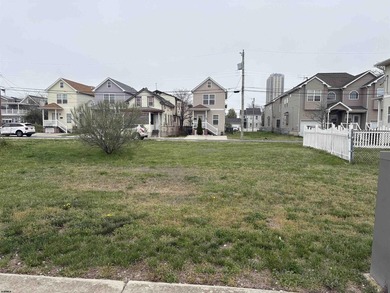 This lot as well as an adjacent lot MLS #607489 (being sold - photo 1