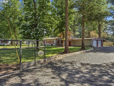 Tucked along the banks of the Mohawk River, this charming - photo 4