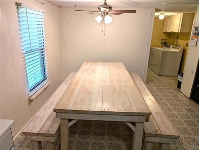 Well cared for lake retreat or full-time residence located in - photo 10