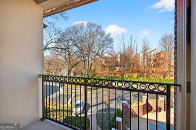 Claim your place at The Carlton and live at the heart of Intown