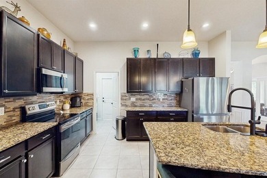 Charming 4-Bedroom Home with Spacious Yard and Modern Amenities - photo 14