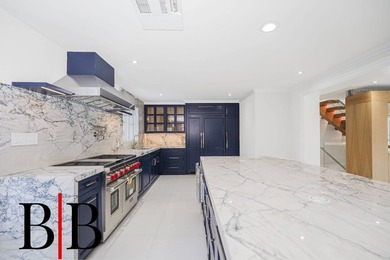 Discover Modern Elegance in This Stunning Custom-Built Home! - photo 16