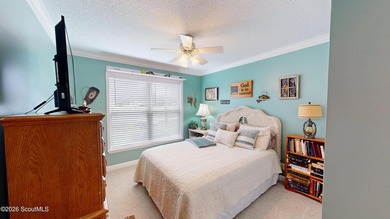 Pristine extremely well kept fresh feeling home in a culdesac - photo 18