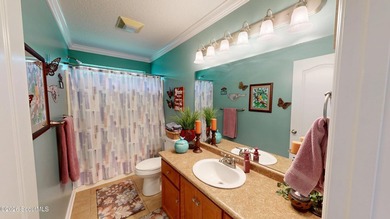 Pristine extremely well kept fresh feeling home in a culdesac - photo 19