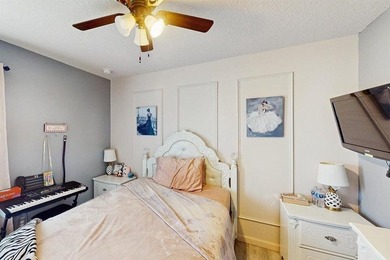 Charming 4-Bedroom Home with Spacious Yard and Modern Amenities - photo 26
