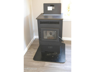 Great starter or retirement property. Very clean with an open - photo 10
