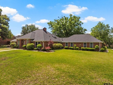 Welcome to refined living in the highly sought-after Mount - photo 3