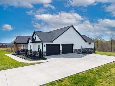 NEW PRICE!! Experience the best of luxury living in this - photo 6