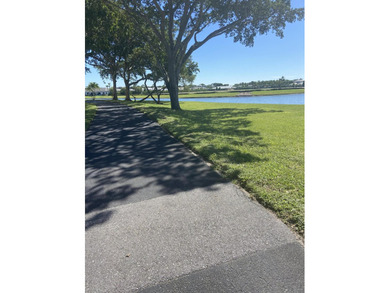 Beautiful lake view, two bedroom, two full bath Huntington Lakes - photo 36