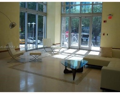 Excellent opportunity, this bright unit offers incredible city - photo 8