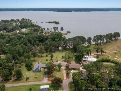 Lake Home For Sale in Chandler, Texas