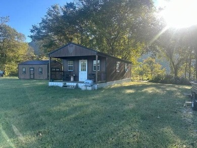 Cumberland River - Cumberland County Home For Sale in Burkesville Kentucky