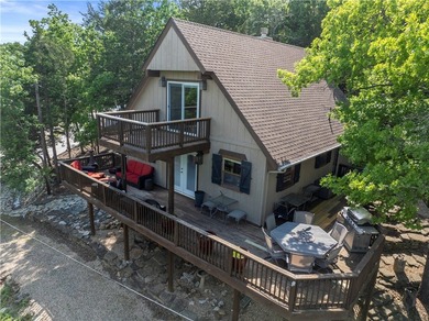 BOAT SLIP INCLUDED + EXTRA LOT! Lake retreat in Lost Bridge - photo 3